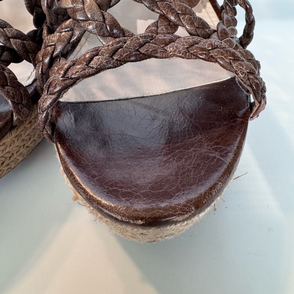 NWOT Prada wedge shoes with distressed leather braided design - Picture 6 of 12